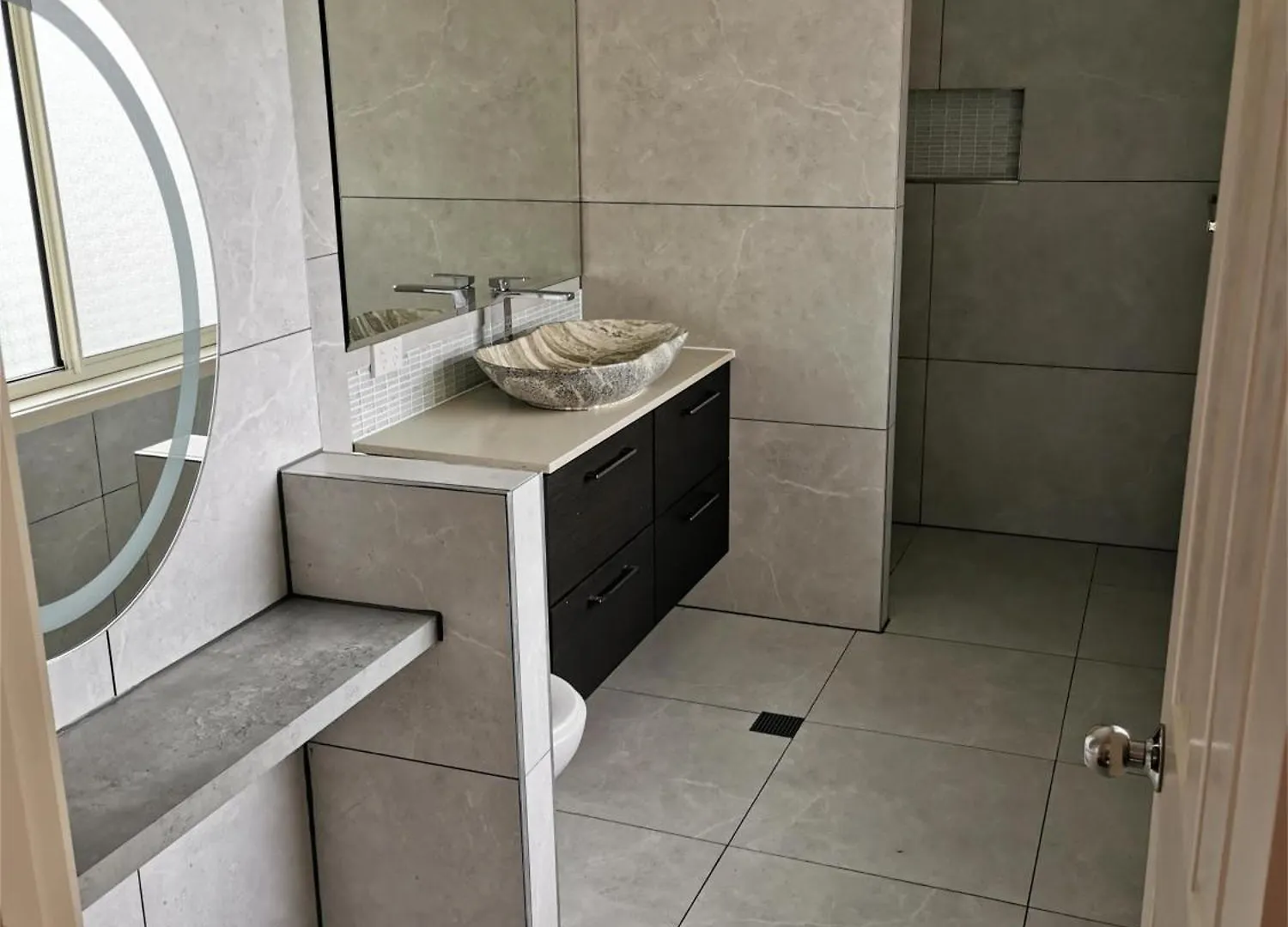 Homestay Shared House With Other Guests Near Shopping Center And Theme Parks Apartment Gold Coast