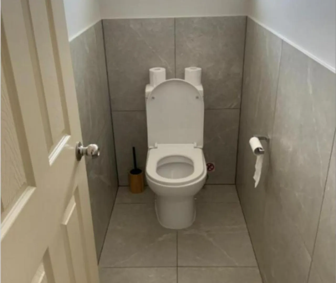 Shared House With Other Guests Near Shopping Center And Theme Parks Apartment Gold Coast 0*,  Australia